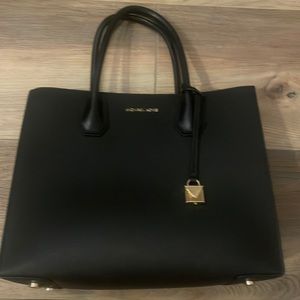 Michael Kors Hand Bag